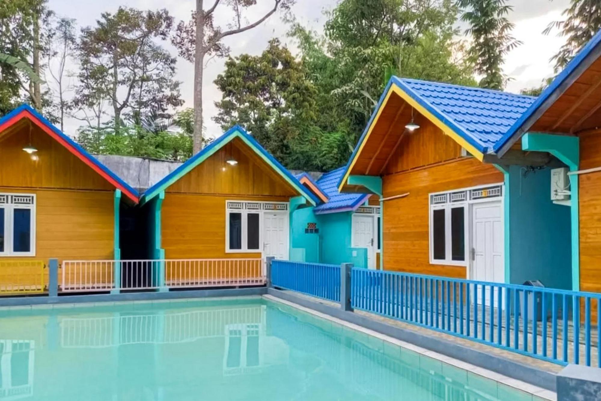 Reddoorz At Villa Waterfun Favour Pagar Alam Pagaralam Eksteriør billede